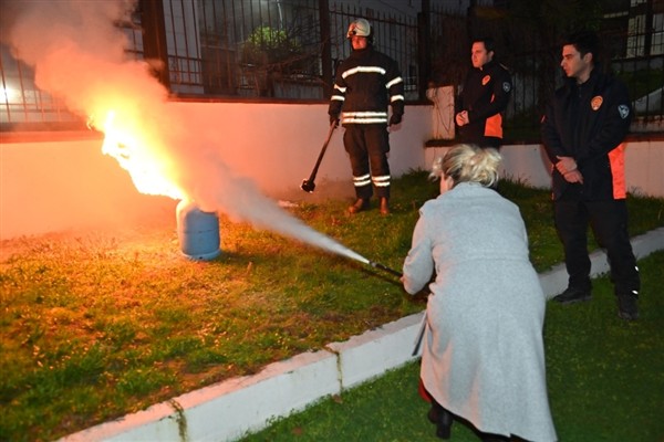 Manisa'da  kreş öğretmenlerine yangın eğitimi düzenlendi