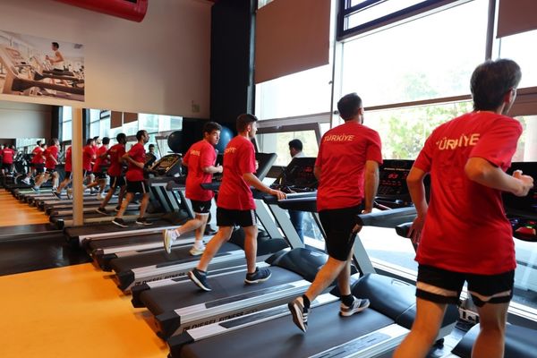 Kayseri, Görme Engelliler Milli Futbol Takımı’nı ağırladı<