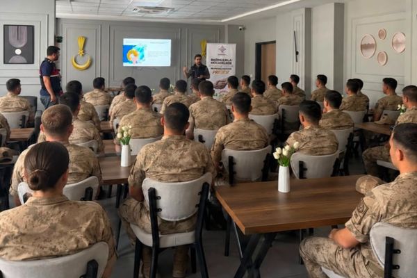 Batman Modeli jandarma personeline tanıtıldı<