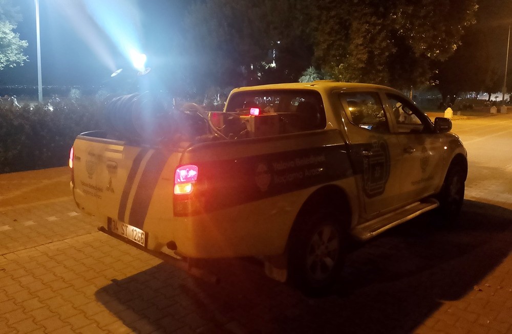 Yalova Belediyesi, ilaçlama çalışmalarını sürdürüyor<