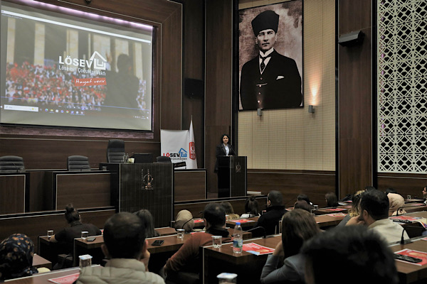 Keçiören’de LÖSEV Bilgilendirme Semineri düzenlendi<