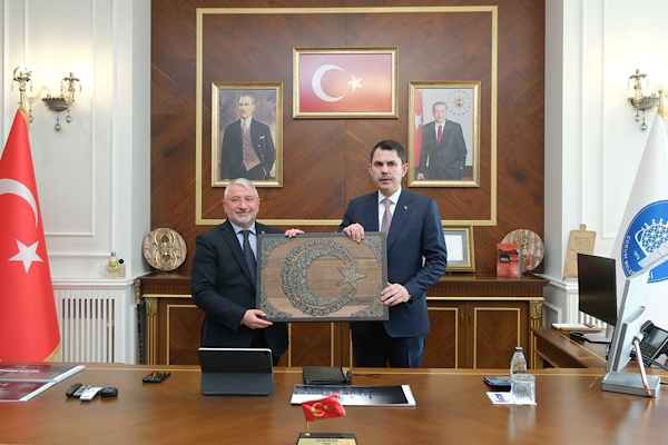 Bakan Kurum'dan Çorum Belediyesi’ne ziyaret