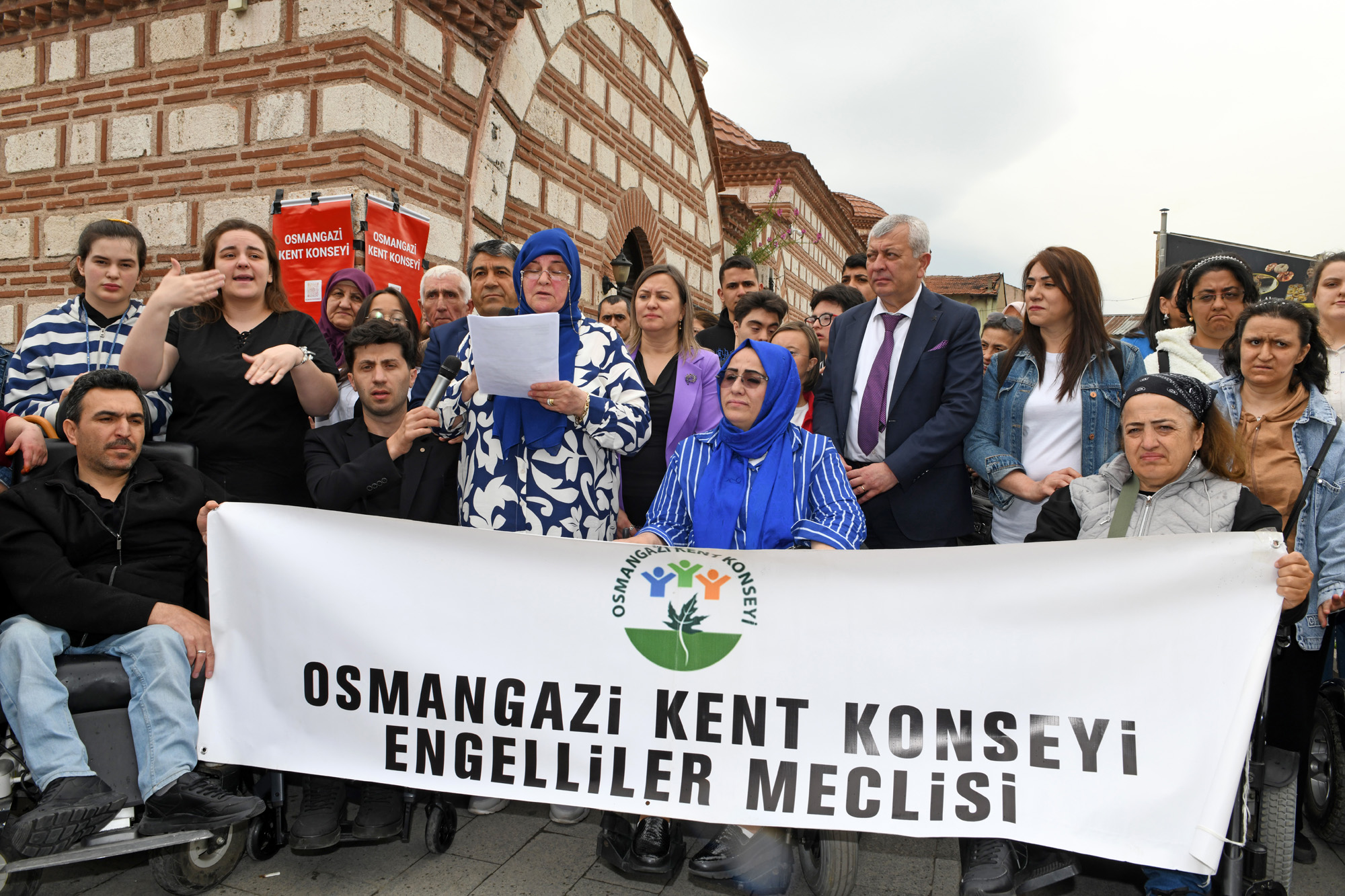 Osmangazi Belediyesi'nden engelli bireylerin annelerine emeklilik hakkı verilsin çağrısı<