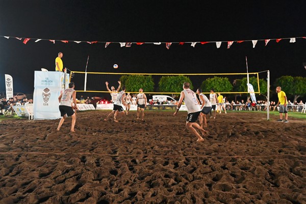30 Ağustos Zafer Kupası Plaj Voleybolu Turnuvası sona erdi