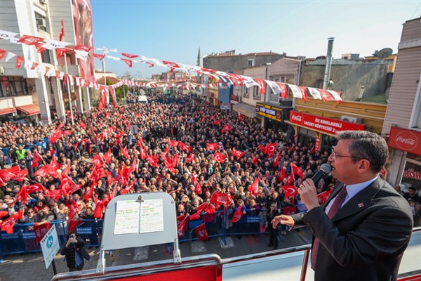 CHP Genel Başkanı Özel, Kırklareli’nde vatandaşlarla buluştu