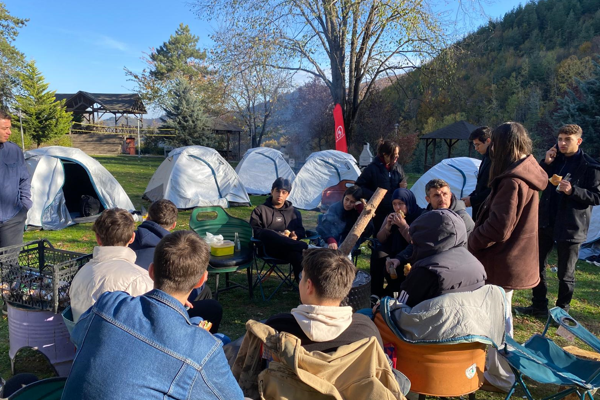 Gönüllü gençler, Samandere'de bir araya geldi