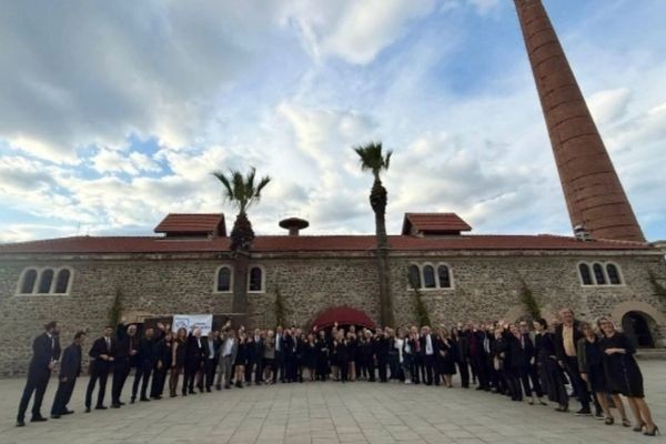 İzmir İnisiyatifi, kamuoyuna tanıtıldı<
