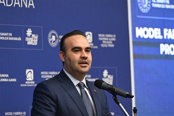 Bakan Kacır, Polonya’da düzenlenen toplantıya katıldı <
