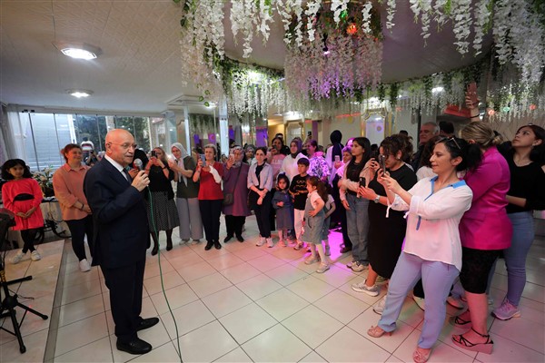 Başkan Yaşar, annelerle buluştu