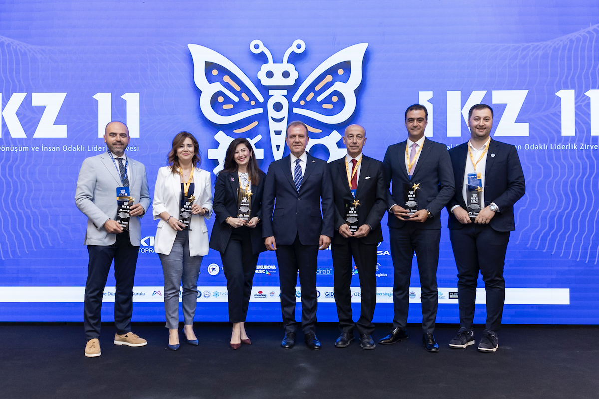 11. Dijital Dönüşüm ve İnsan Odaklı Liderlik Zirvesi tamamlandı<