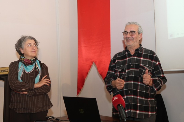 Osmangazi’de temel fotoğrafçılık eğitimi düzenleniyor<
