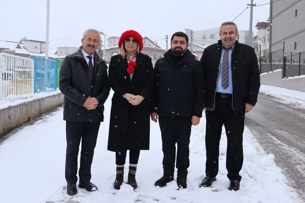 İzmit Belediyesi'nden muhtarlara ziyaret<