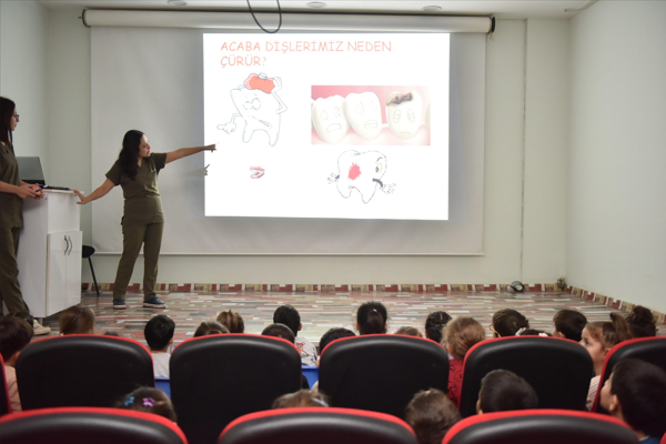 Kepez’de öğrencilere diş sağlığı eğitimi 
