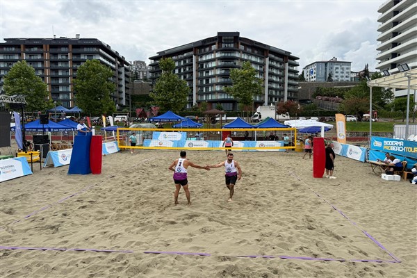 Uluslararası Biodermo Pro Beach Tour Voleybol Turnuvası, Trabzon'da başladı<