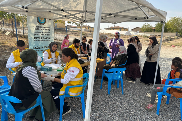 Büyükşehir'den vatandaşlara sağlık taraması <