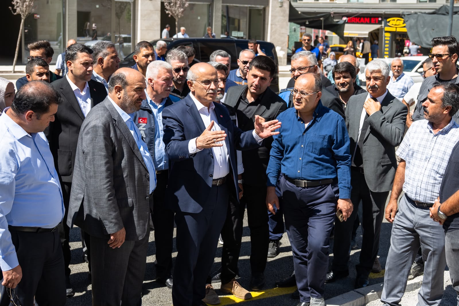 Malatya’da Kışla-Akpınar Kavşağı ve bağlantı yolları trafiğe açıldı<