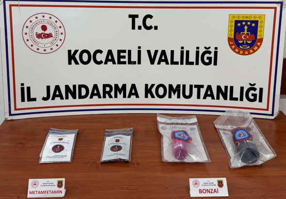 İzmit'te uyuşturucu operasyonu<