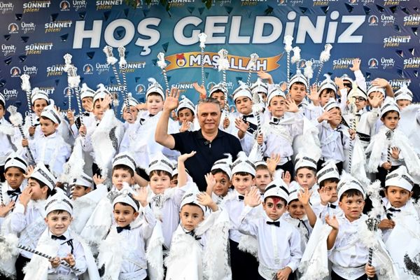 Başkan Uysal: Hayata çocuklarımızın gözlerindeki ışıkla bakıyoruz<