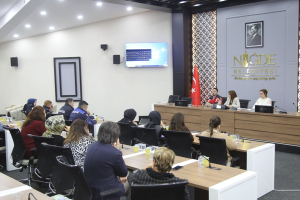 Niğde'de Koruyucu Aile Tanıtım Semineri düzenlendi