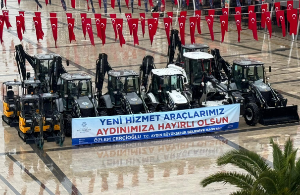 Aydın Büyükşehir Belediyesi araç filosunu güçlendirdi<