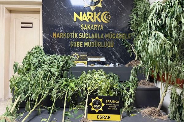 Sapanca’da uyuşturucu operasyonu: 2 gözaltı