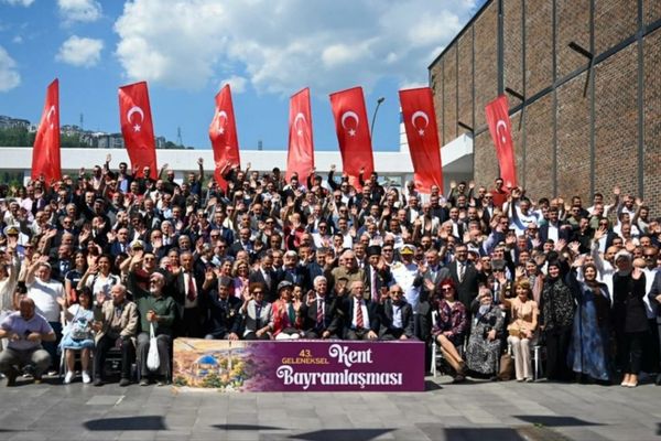 Kocaeli’de 43. Geleneksel Kent Bayramlaşması düzenlendi<
