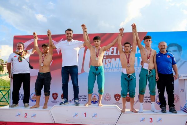 İsmet Atlı Karakucak Güreşleri’nde başpehlivan Efe Anıl oldu<