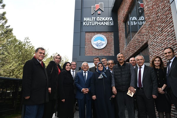 Başkan Büyükkılıç, Büyükşehir Belediyesi’nin 10’uncu kütüphanesini açtı