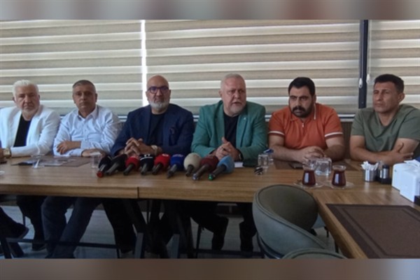 Saraçoğlu: Şampiyonluk için kenetlenmeliyiz<