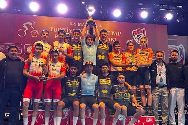 Konya Büyükşehir Belediyesporlu sporculardan farklı branşlarda başarı<