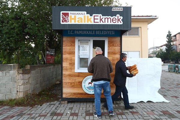 Pamukkale’deki Halk Ekmek büfesi 19’a ulaştı