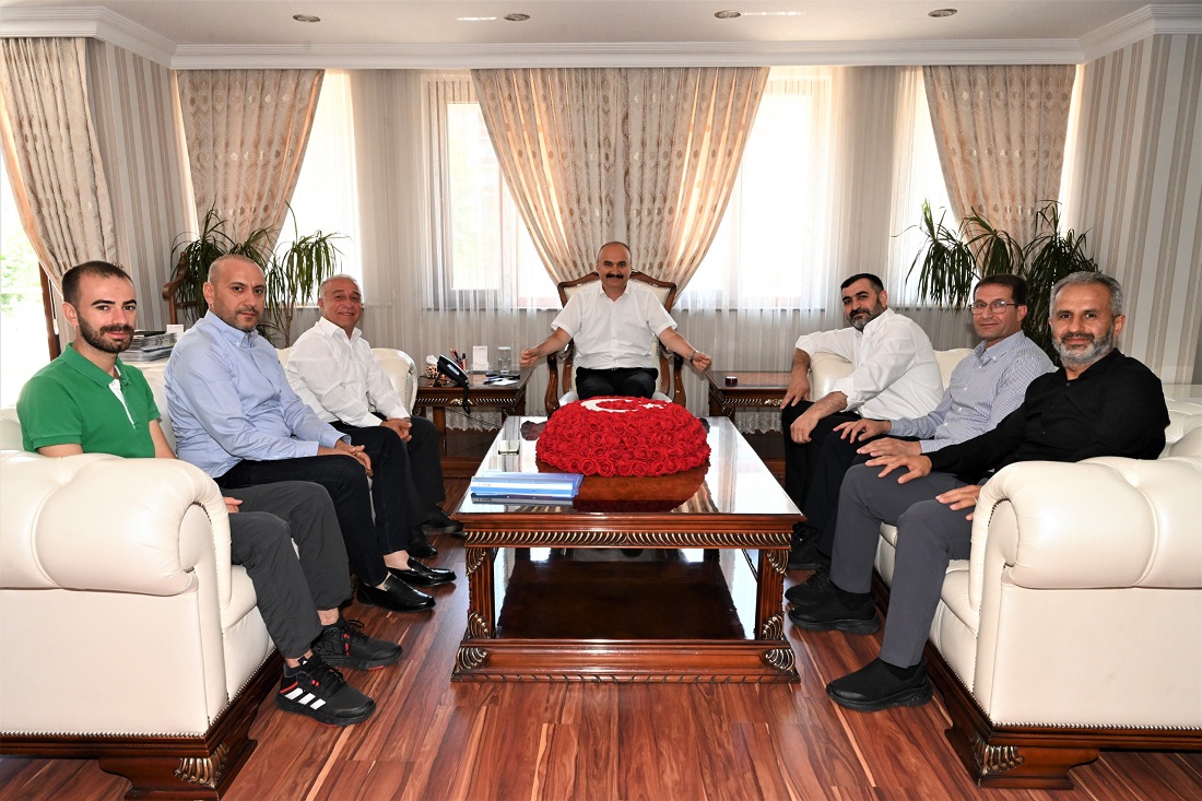 Vali Canalp, Batmanlı besicileri makamında kabul etti<