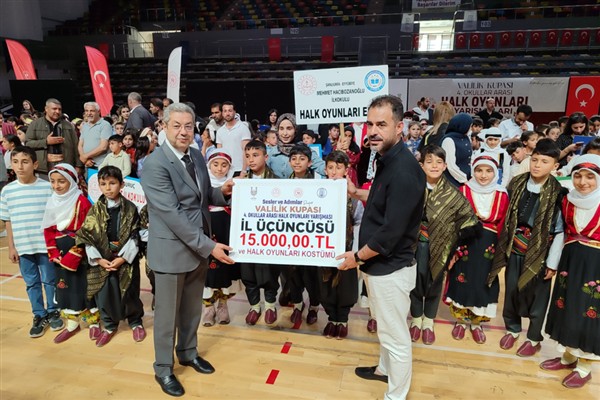 Şanlıurfa’da Valilik Kupası Okullar Arası Halk Oyunları Yarışması tamamlandı<