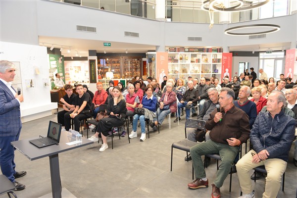 Nilüfer’de göz hastalıkları ve tedavileri anlatıldı<
