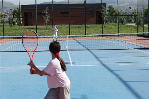 Kayseri Büyükşehir Spor A.Ş.'den 15 Temmuz'a özel tenis turnuvası