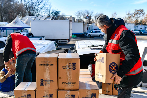 Ankara’da Ramazan ayına özel “Koli Ver” kampanyası başladı<