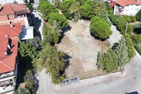 Pamukkale'de park ve basketbol sahaları yenileniyor<