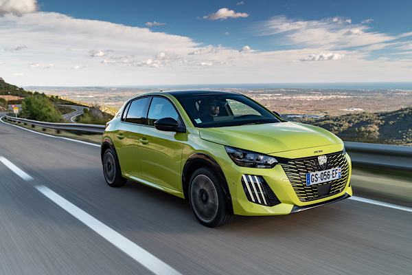 Peugeot Temmuz kampanyasında 0 faizli kredi ve düşük faizli finansman seçenekleri sunuyor<