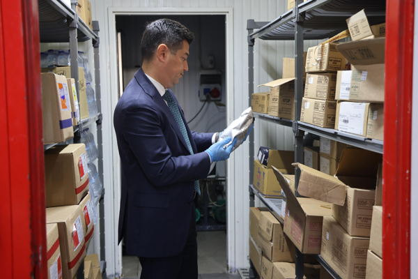 Başkan Ünlü, fast food denetimlerine katıldı