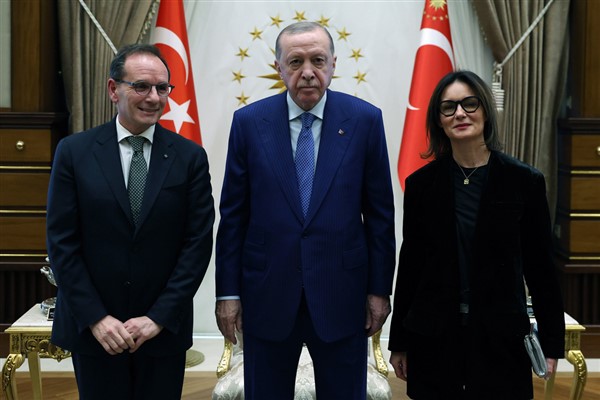 Cumhurbaşkanı Erdoğan, İtalya Büyükelçisi Manzo’yu kabul etti<