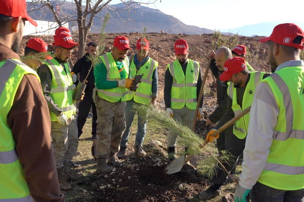 Bayraktar: Enerjide tam bağımsız, doğasıyla yeşil bir Türkiye için çalışıyoruz<