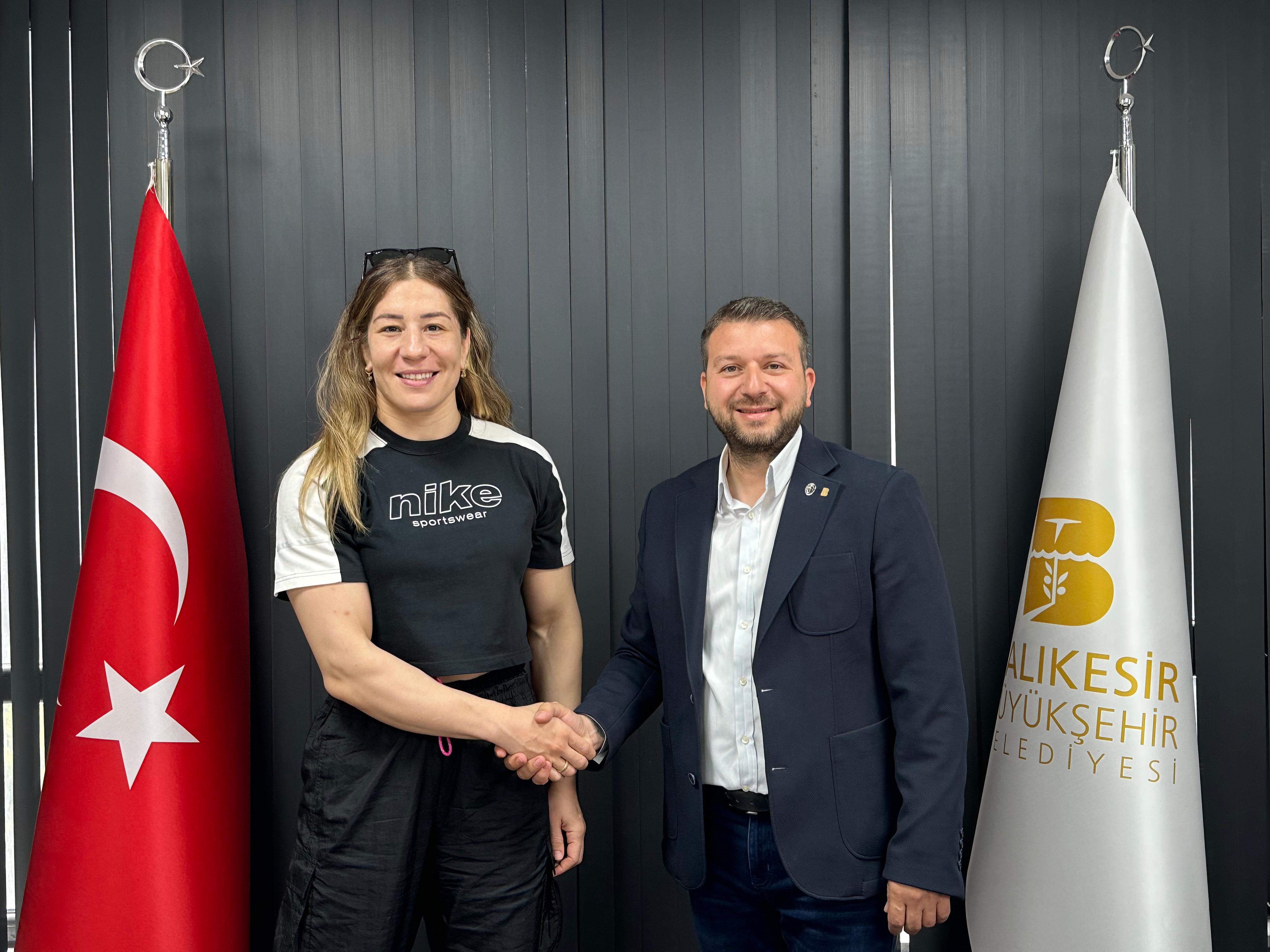 Balıkesir Büyükşehir sporculara destek ödemesi yapılacak<