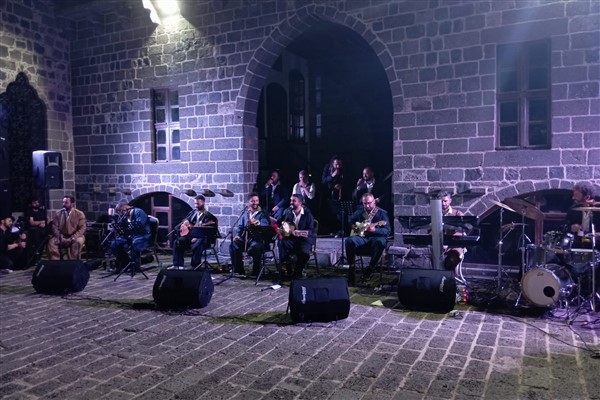Colemerg Collective'den, Diyarbakır'da konser