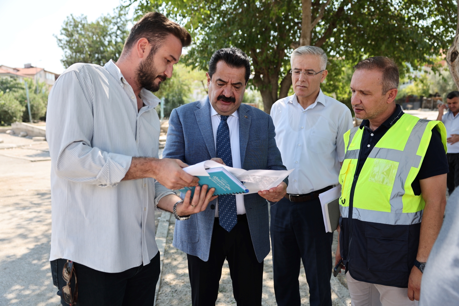 Başkan Ertemur, Pamukkale’de devam eden belediye yatırımları yerinde incelendi