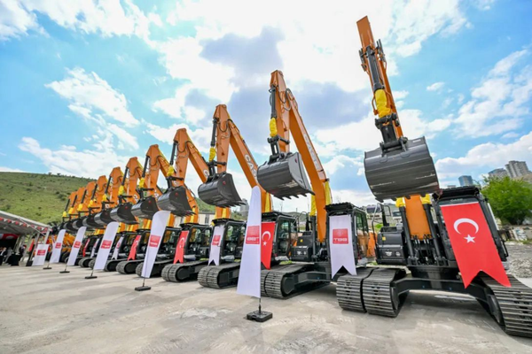 TBB’den Giresun Belediyesi’ne iş makinesi hibesi