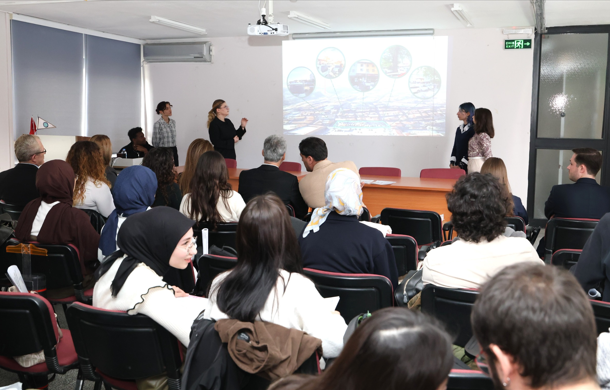 ‘Video Oyunları ve Yapay Zeka Uygulamalarıyla Katılımcı Tasarım Çalıştayı’ tamamlandı<