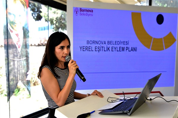 Bornova'da Yerel Eşitlik Eylem Planı tüm müdürlüklere tanıtıldı 