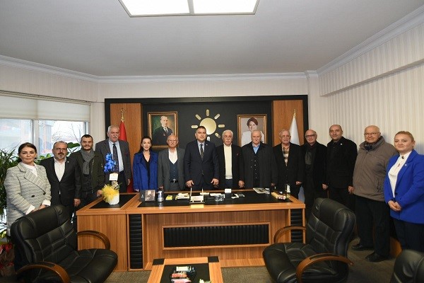 Sakarya Kent Şurası Başkanı Hacıeyüpoğlu'dan İYİ Partili Akgün'e ziyaret