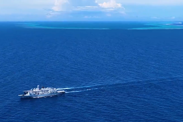 Çin ordusu ve Çin Sahil Güvenliği’nden Huangyan Adası çevresinde devriye<