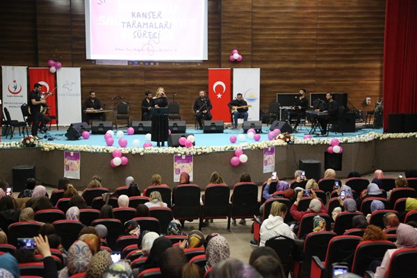 Van'da 1-31 Ekim Meme Kanseri Farkındalık Ayı kapsamında program düzenlendi<